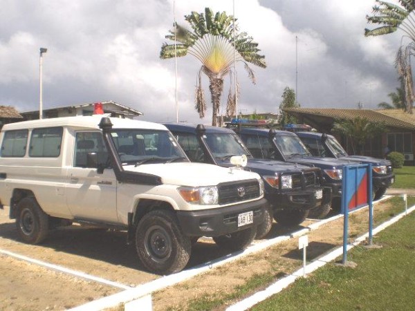 Police cars in Buka (Bougainville)
